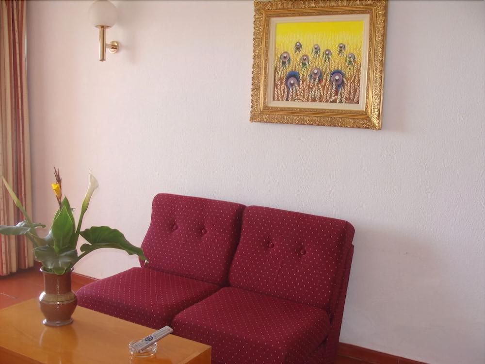 Aparthotel Navigator Σάγκρες Εξωτερικό φωτογραφία